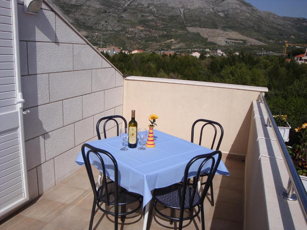 Apartment Dadic *